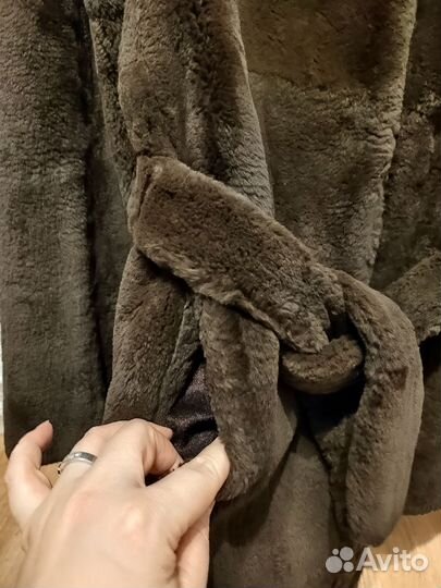 Шуба мутоновая с капюшоном