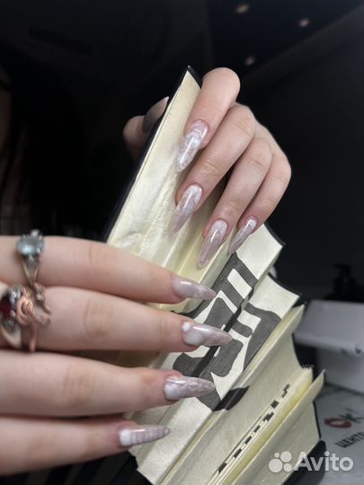 Маникюр,наращивание ногтей