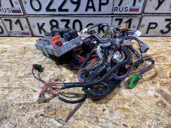 Подторпедная проводка Ваз Калина универсал 1.4 16