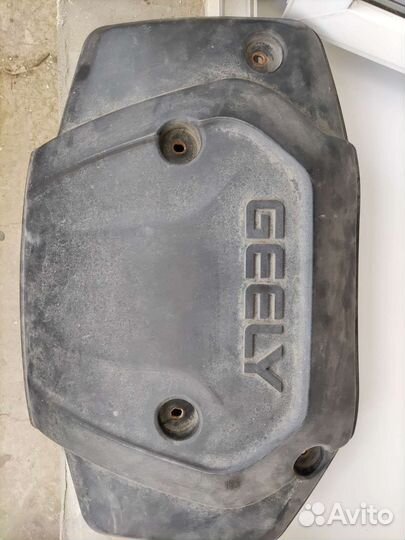 Декларативная крышка на двигатель Geely Emgrand X7