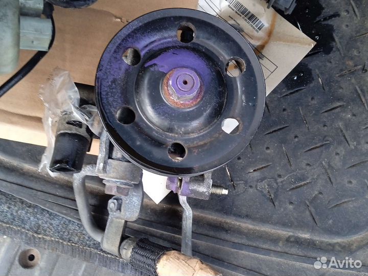 Насос гур Мазда мпв