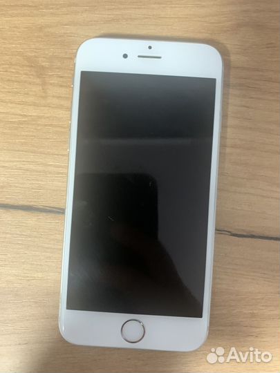 Телефон iPhone 6s