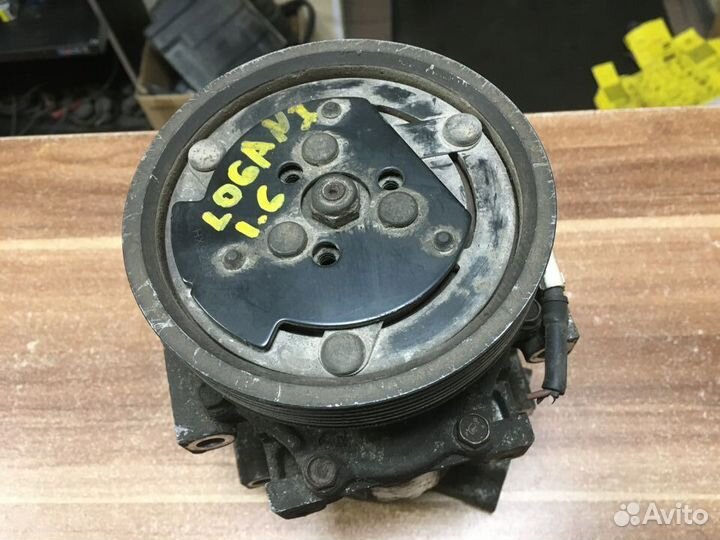 Компрессор кондиционера Renault Duster