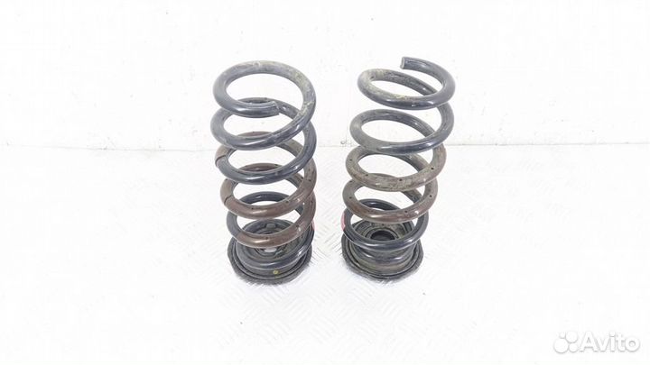 Пружина задняя Lexus NX