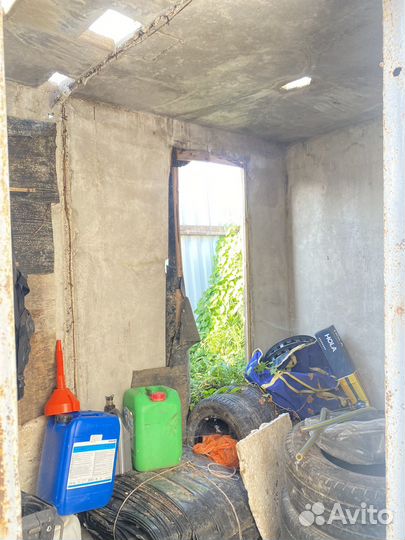 Бетонное помещение