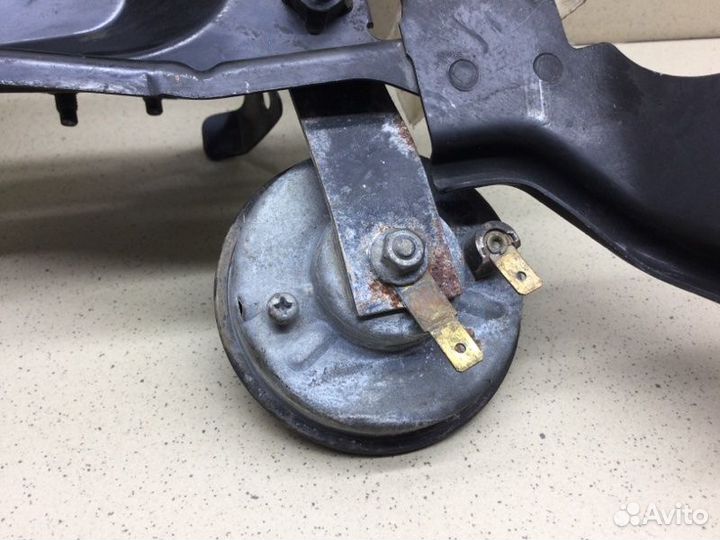 Кронштейн замка капота Nissan X-Trail T31