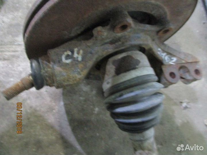 Кулак поворотный передний правый Citroen C4 LC