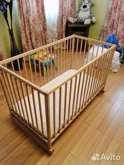 Детская кровать IKEA с матрасом