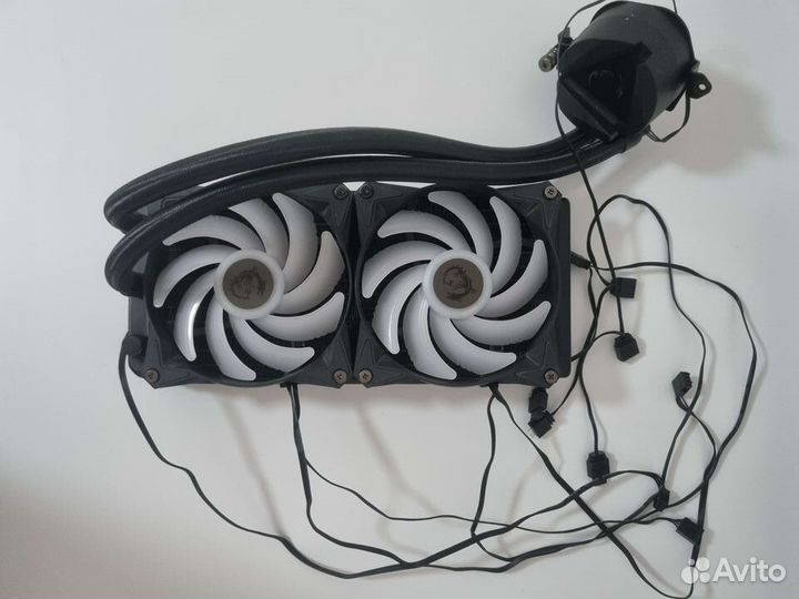 Водяное охлаждение MSI MAG coreliquid 240R V2