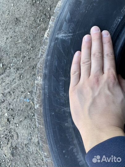 Bridgestone Blizzak Spike-01 265/70 R16