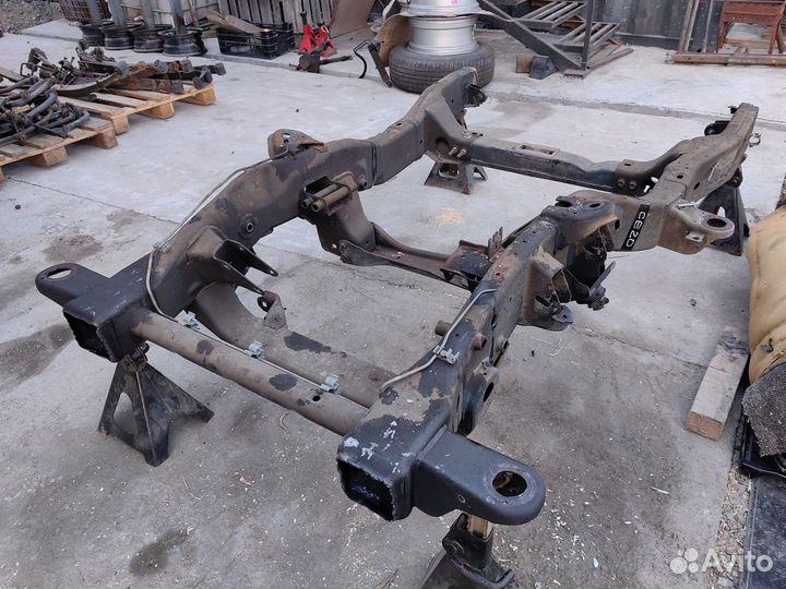 Рама передняя часть Cadillac Escalade GMT800