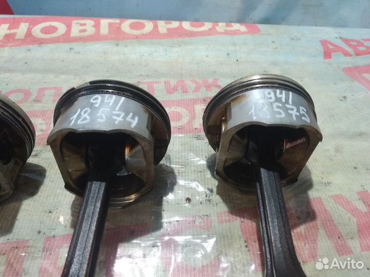 Поршень двигателя 4G18 Митсубиси Лансер 9