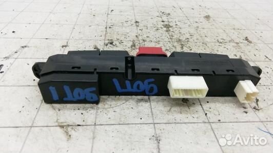 Кнопка аварийки KIA CEE'D 1 (90T01I501)