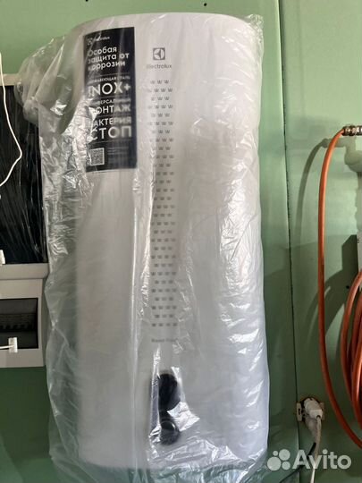 Водонагреватель 50л 2кВт новый