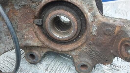 Ступица передняя правая ford C-MAX 1 (ENT12N901)