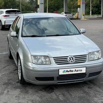 Volkswagen Bora 1.6 AT, 2004, 322 667 км, с пробегом, цена 380 000 руб.