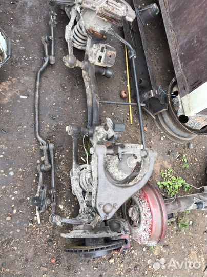 Подвеска шаровая под крайслер волга газ 31105