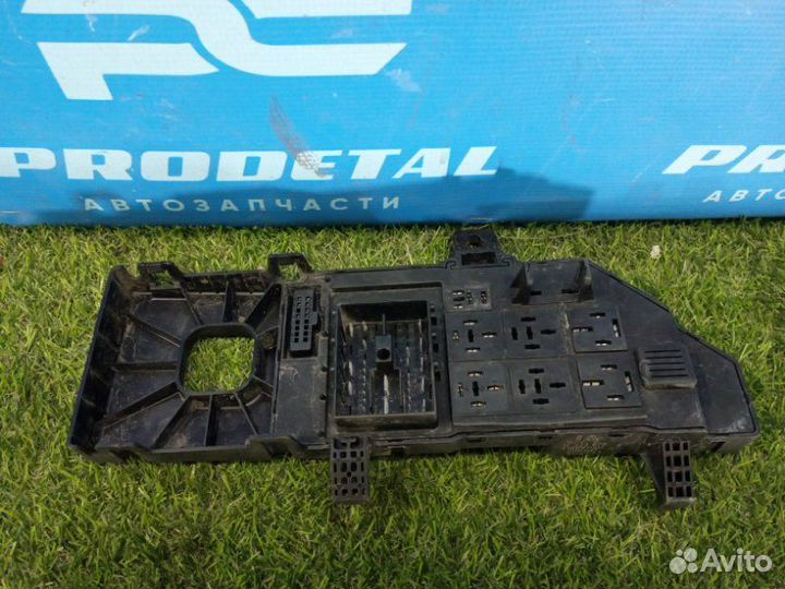 Блок предохранителей Opel Vectra C 2002-2008