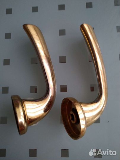 Дверная ручка латунь