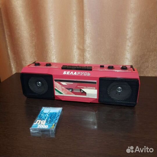 Кассетный стерео магнитофон 