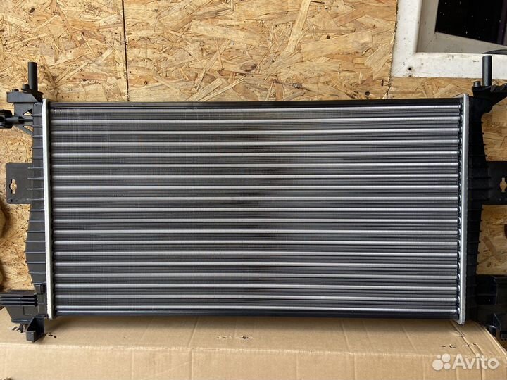 Радиатор ford focus III 1.6 /1.8 /2.0 11- (пластин