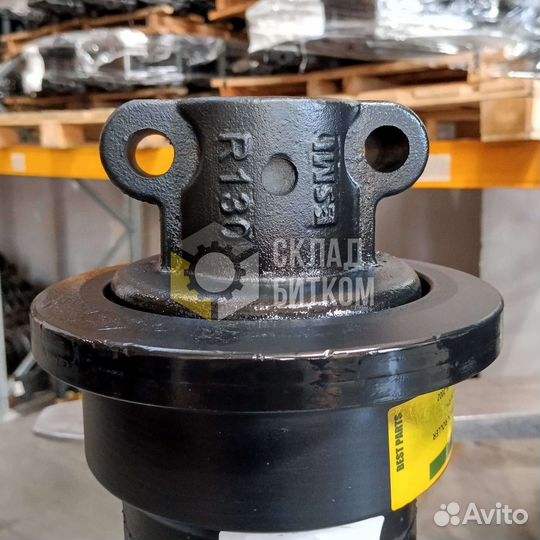 Каток опорный Liebherr R911