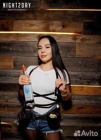 Бармен бариста, мобильный бармен, официант