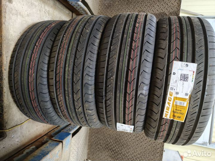 Mirage MR182 235/55 R17
