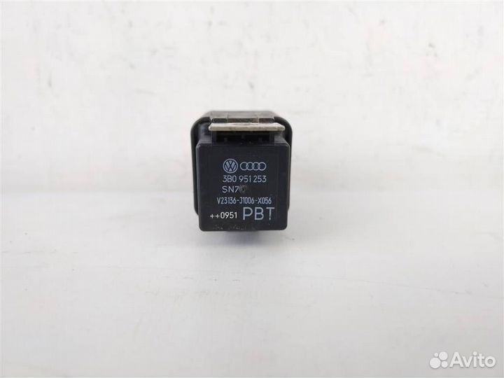 Реле свечей накала фольксваген пассат B6 2005-20