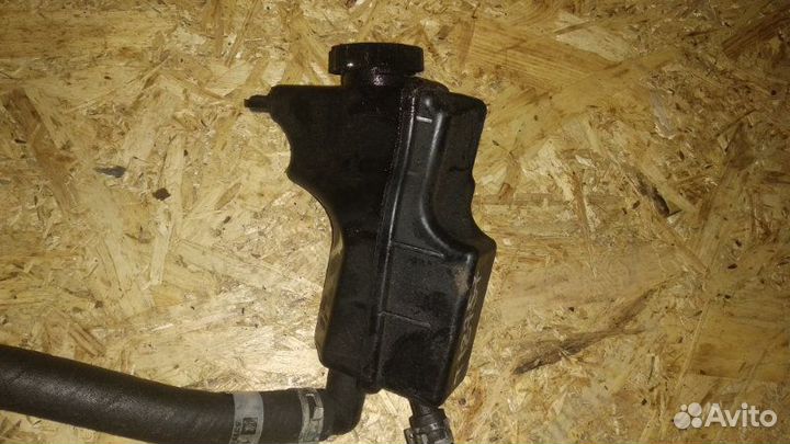 Бачок гидроусилителя Chevrolet Cruze Седан J300
