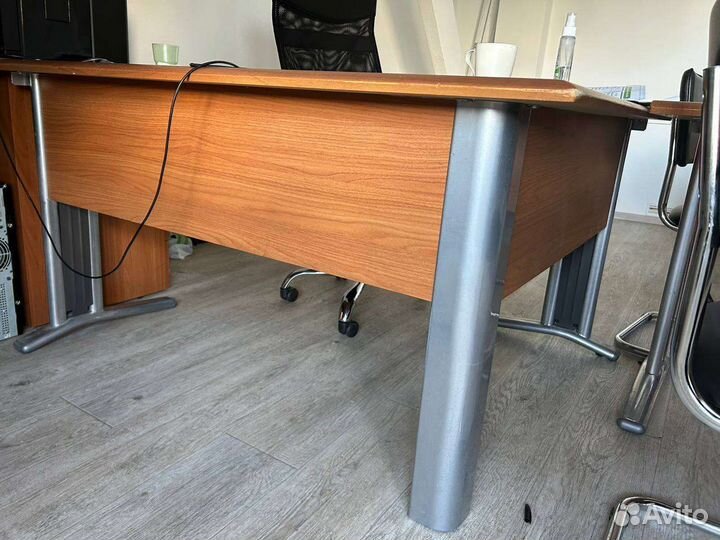 Офисная мебель бу