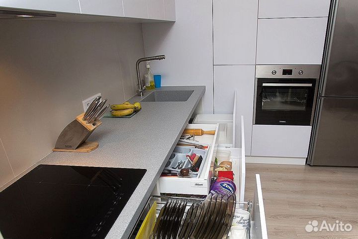 Кухонный гарнитур угловой