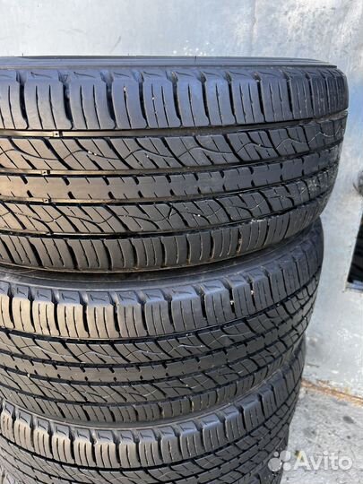 Kumho Crugen Premium KL33 215/60 R17