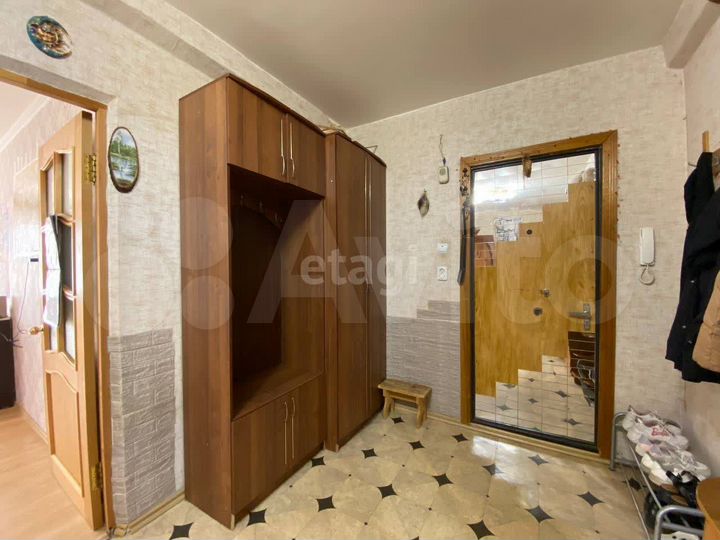 3-к. квартира, 91 м², 3/12 эт.