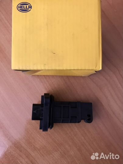 Расходомер воздуха BMW hella 8ET358095231