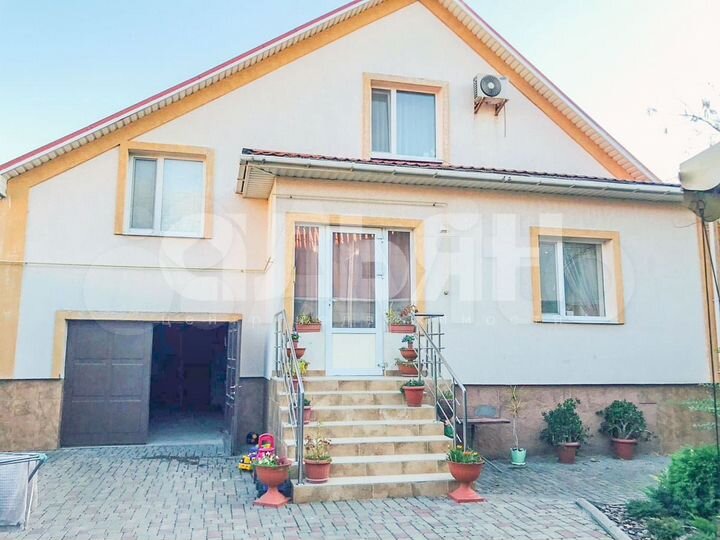 Дом 231,7 м² на участке 6,7 сот.