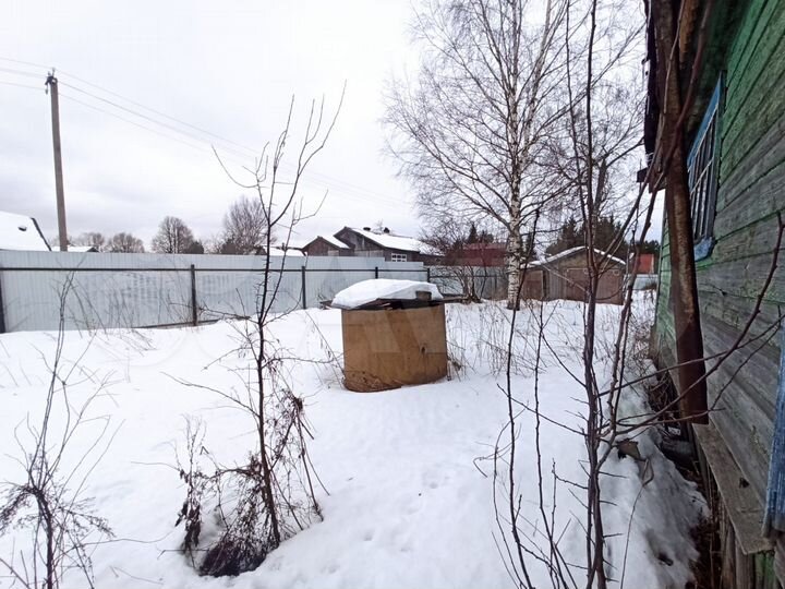 Дом 32,8 м² на участке 15 сот.