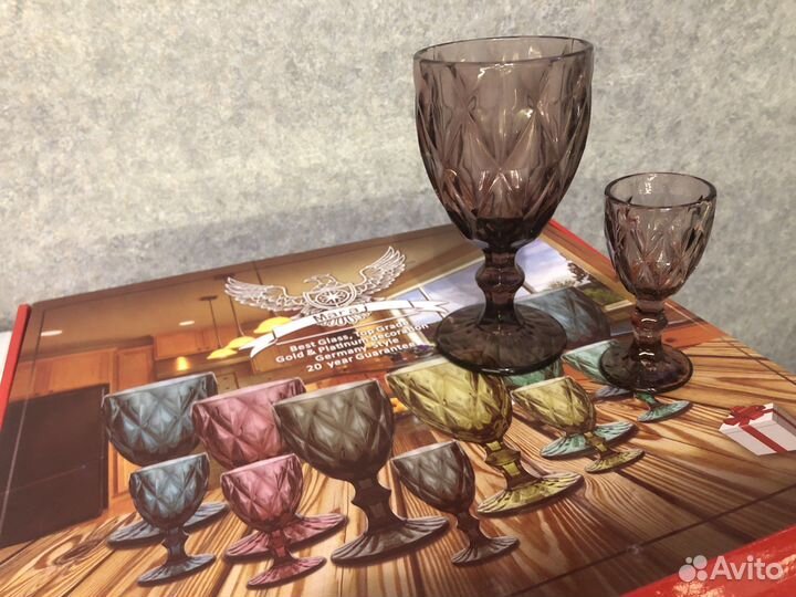 Набор бокалов и рюмок