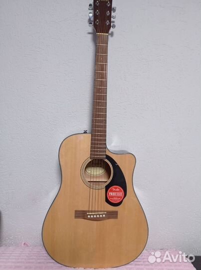 Электроакустическая гитара fender