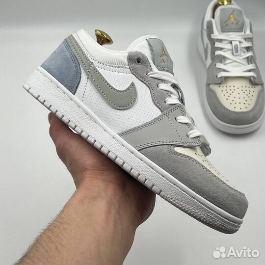 Кроссовки женские Nike Air Jordan 1 Low