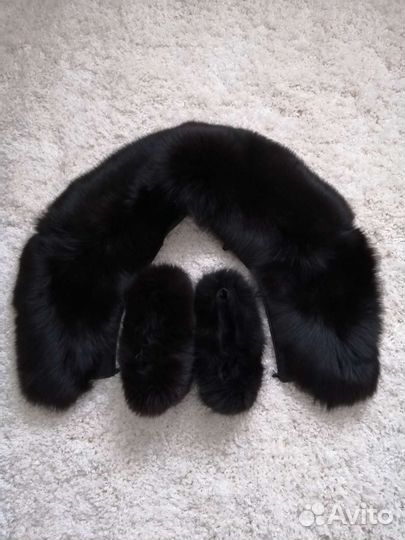 Меховой воротник из песца черный