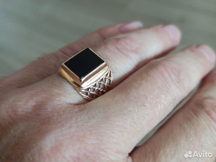 Мужская золотая печатка 585