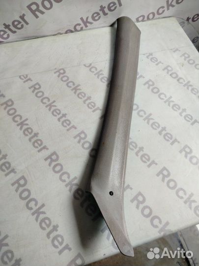 Накладка стойки левая Mitsubishi Mirage 4G