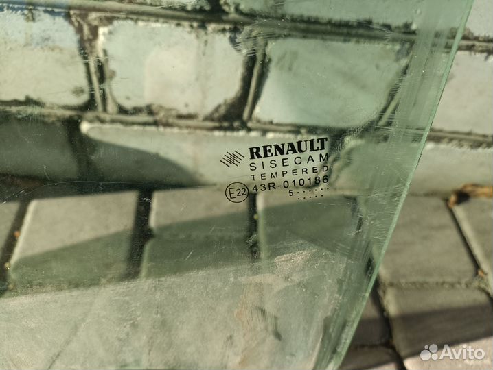 Стекло передней левой двери Renault Logan 2