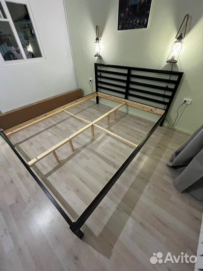 Кровать двухспальная 160 200 деревянная бу