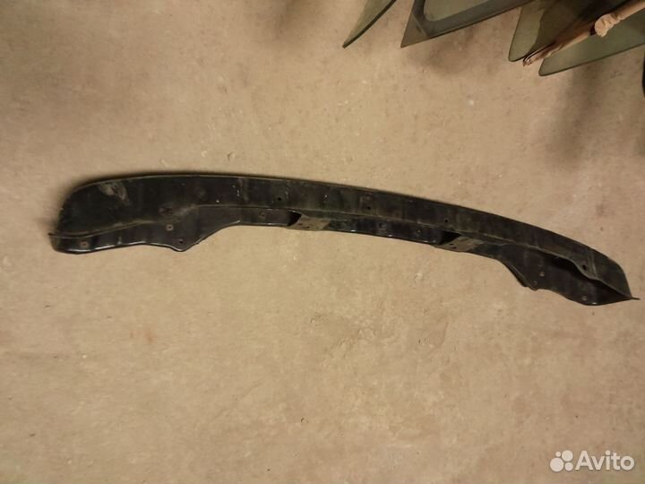 Усилитель бампера Toyota Camry SV30