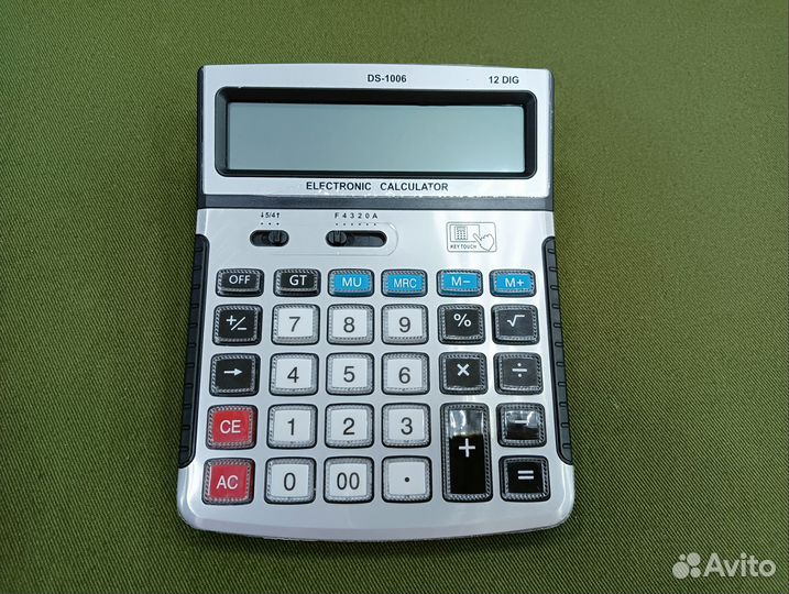 Калькулятор большой 12-значный