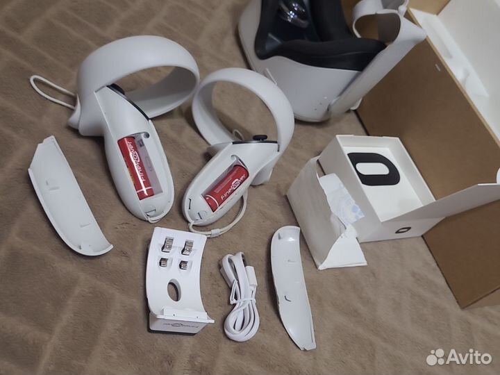 Шлем виртуальной реальности Oculus Quest 2 128GB