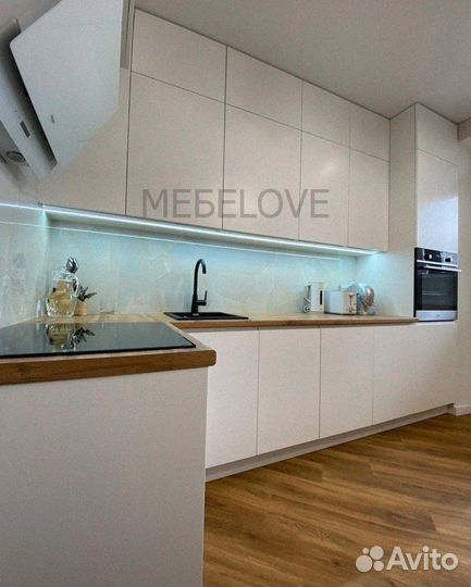 Кухонный гарнитур на заказ с техникой