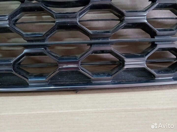 Решетка радиатора Hyundai Santa Fe 4